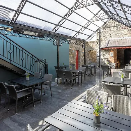 The Wander Bar &