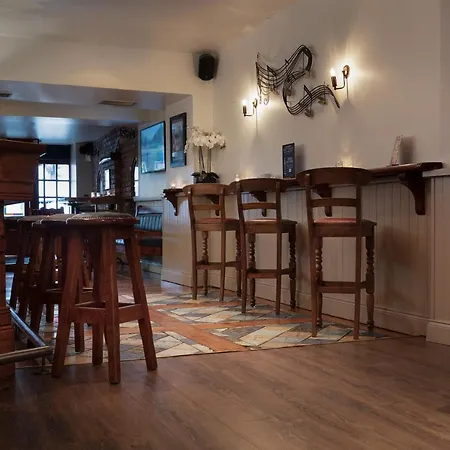The Wander Bar & בית הארחה 3*